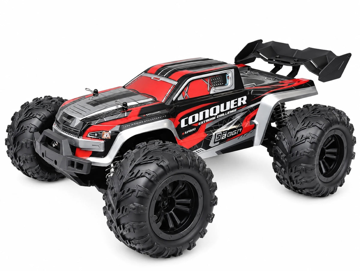 Conquer 4×4 1/16 en carrosserie rouge, de trois quarts avant sur fond blanc